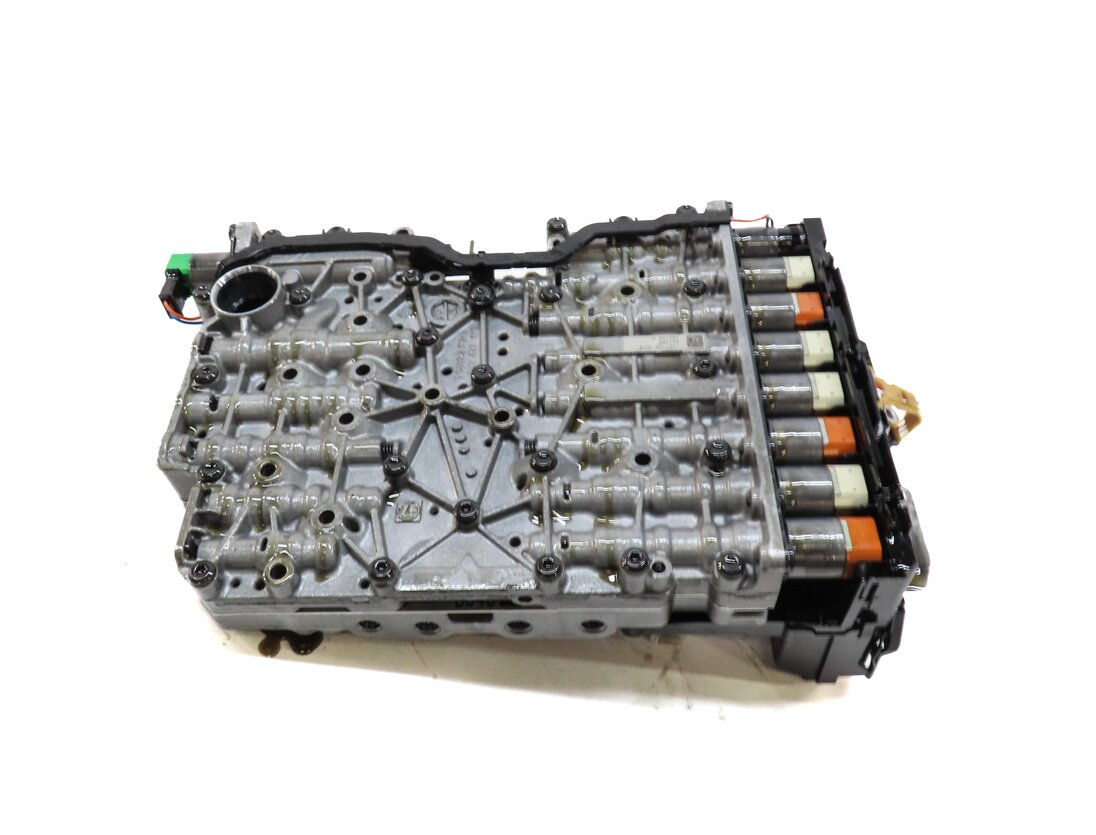 Thumbnail 4: 11-13 BMW X5 X6 (E70 E71) 3.0L TURBO 8HP-45 AUTOMATIC TRANSMISSION VALVE BODY