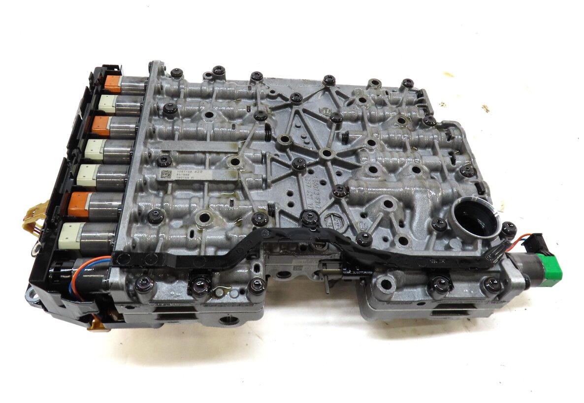 Thumbnail 5: 11-13 BMW X5 X6 (E70 E71) 3.0L TURBO 8HP-45 AUTOMATIC TRANSMISSION VALVE BODY