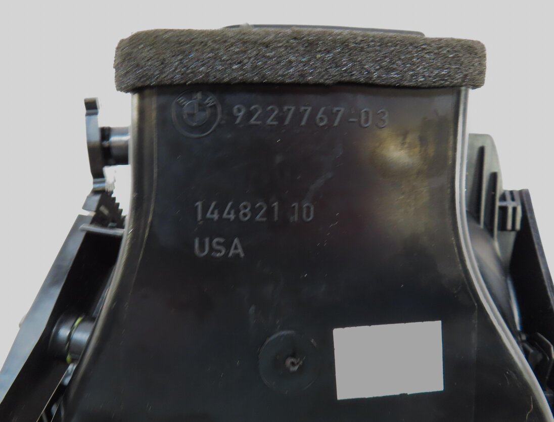Thumbnail 5: 2011 BMW X5 (E70) FRONT FAR LEFT OUTER DRIVER DASH HVAC AC HEATER AIR VENT BLACK