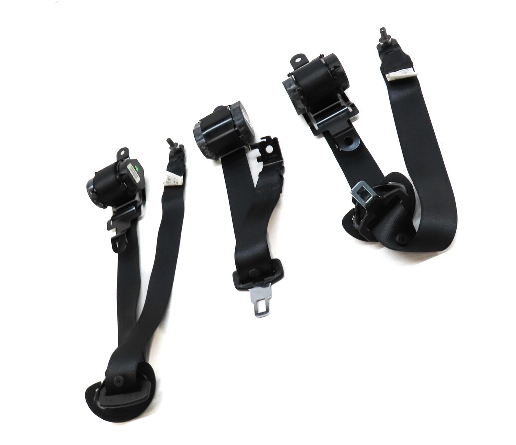 Thumbnail 3: 2011 BMW X5 (E70) REAR 2ND ROW LEFT RIGHT CENTER SEATBELT RETRACTOR SET3 (BLACK)