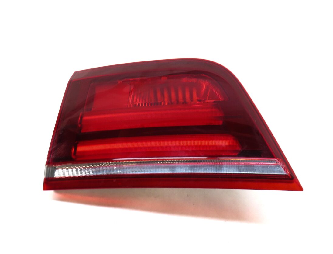 Thumbnail 4: 11-13 BMW X5 X5M (E70) RIGHT PASSENGER INNER TAILLIGHT LIGHT LAMP (INCANDESCENT)
