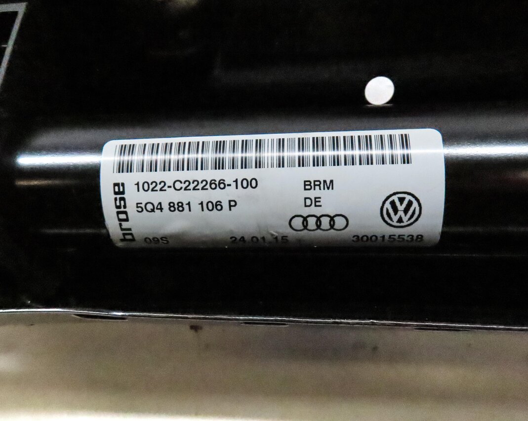 Thumbnail 6: 15-16 AUDI A3 (8V) SEDAN FRONT RIGHT PASSENGER MANUAL ADJUST SEAT TRACK