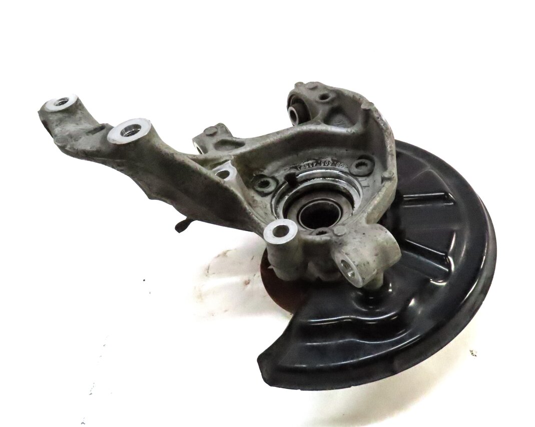 Thumbnail 2: 15-19 VW GOLF / AUDI A3 S3 RS3 (8V) AWD - LEFT REAR SPINDLE KNUCKLE WHEEL HUB