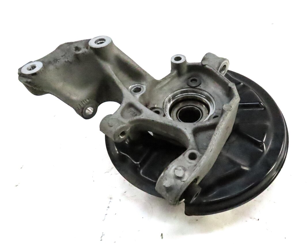 Thumbnail 2: 15-19 VW GOLF / AUDI A3 S3 RS3 (8V) AWD - RIGHT REAR SPINDLE KNUCKLE WHEEL HUB