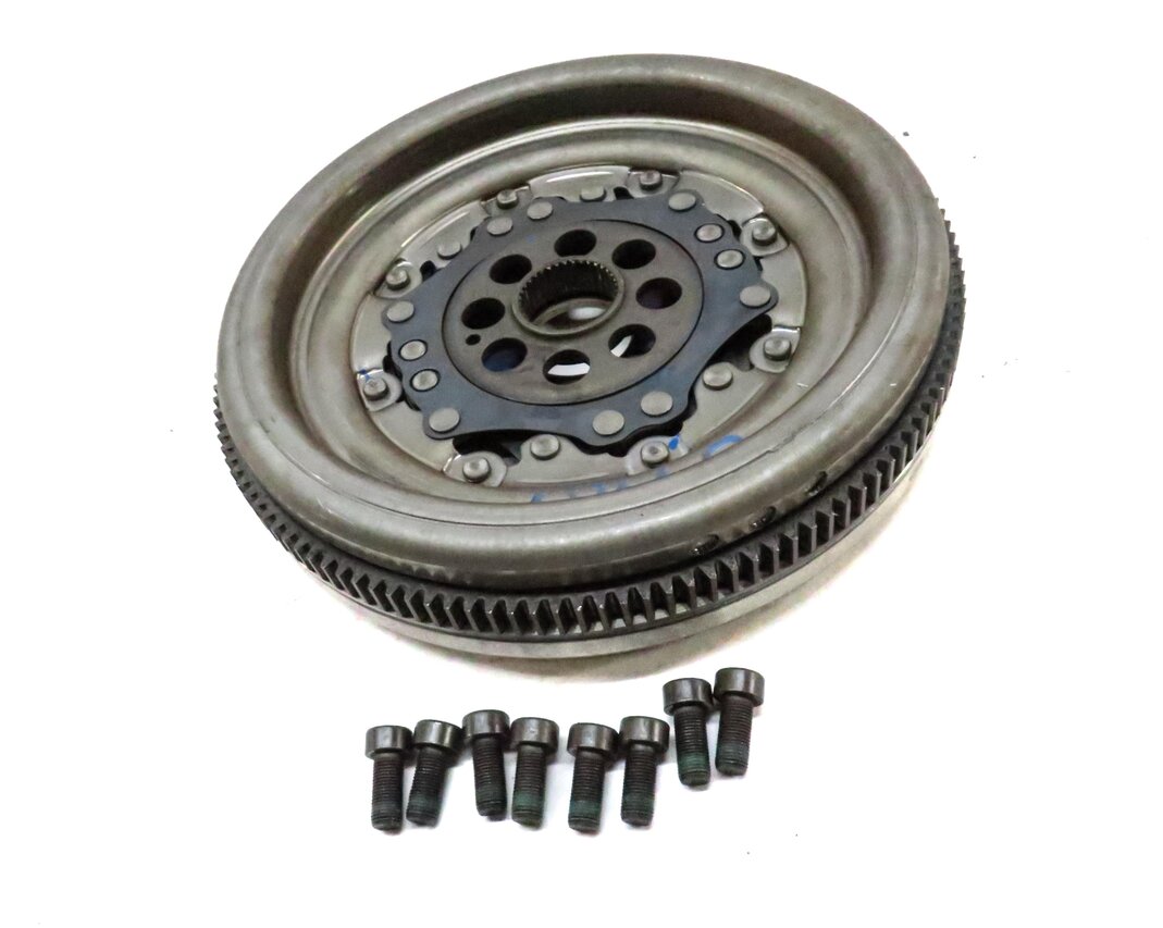 Thumbnail 2: 15-18 VW GOLF GTI AUDI A3 S3 TT (8V MK3) 2.0L AUTOMATIC TRANSMISSION FLYWHEEL