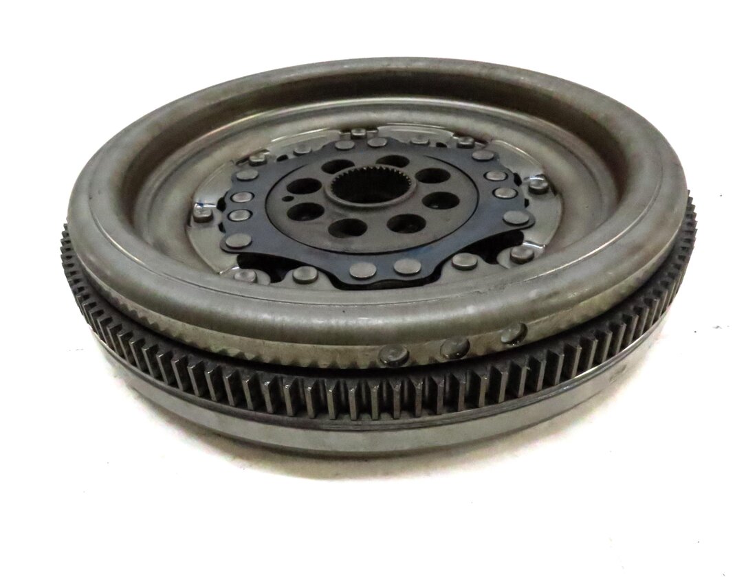 Thumbnail 4: 15-18 VW GOLF GTI AUDI A3 S3 TT (8V MK3) 2.0L AUTOMATIC TRANSMISSION FLYWHEEL