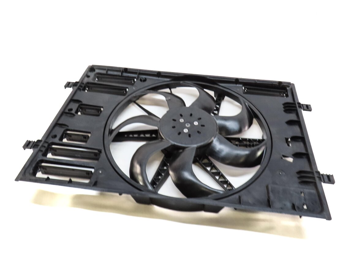 2015-2016 AUDI A3 (8V) 2.0L TURBO ENGINE - RADIATOR COOLING FAN ASSEMBLY