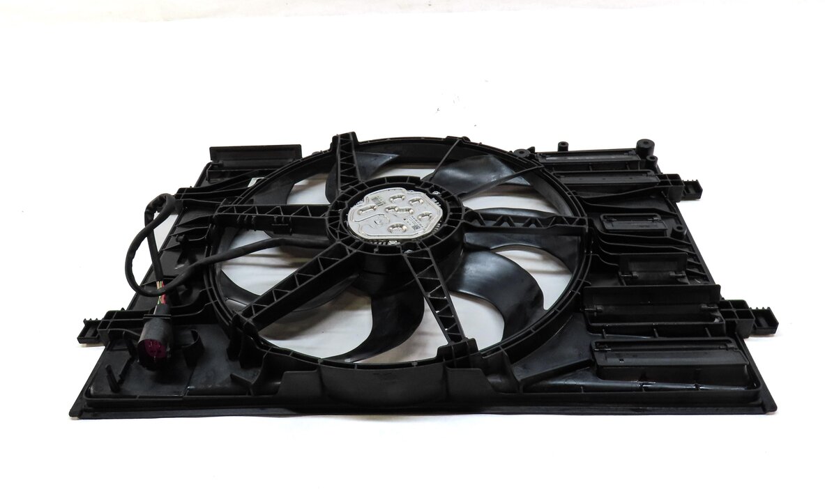Thumbnail 4: 2015-2016 AUDI A3 (8V) 2.0L TURBO ENGINE - RADIATOR COOLING FAN ASSEMBLY