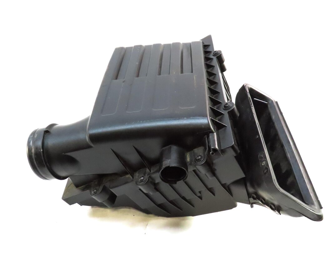 Thumbnail 2: 15-19 VW GOLF / AUDI A3 TT (8V MK3) 1.8L / 2.0L TURBO ENGINE AIR FILTER HOUSING