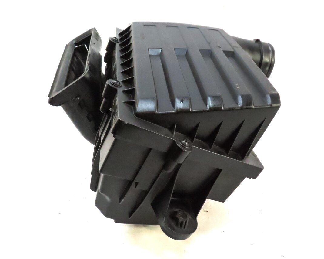 Thumbnail 4: 15-19 VW GOLF / AUDI A3 TT (8V MK3) 1.8L / 2.0L TURBO ENGINE AIR FILTER HOUSING