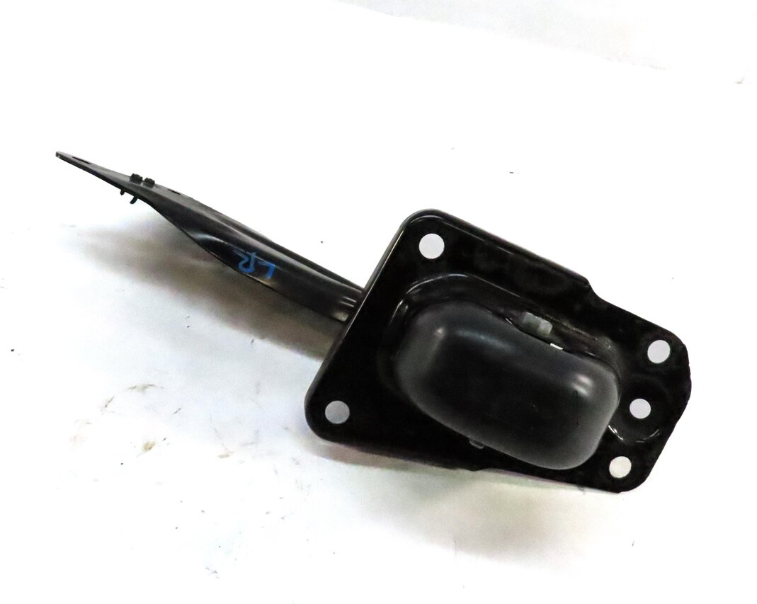 2015-2019 AUDI VW GOLF / A3 S3 RS3 TT (8V MK3) LEFT DRIVER REAR TRAILING ARM