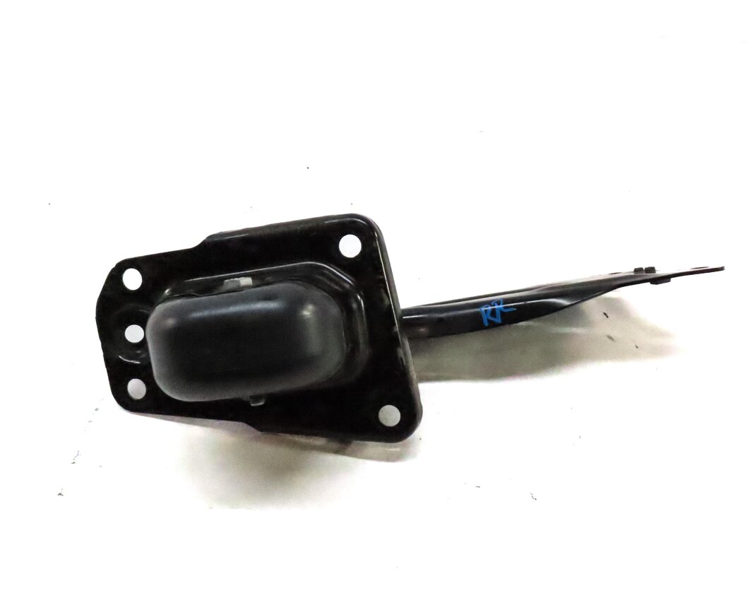 Thumbnail 2: 2015-2019 AUDI VW GOLF / A3 S3 RS3 TT (8V MK3) RIGHT PASSENGER REAR TRAILING ARM