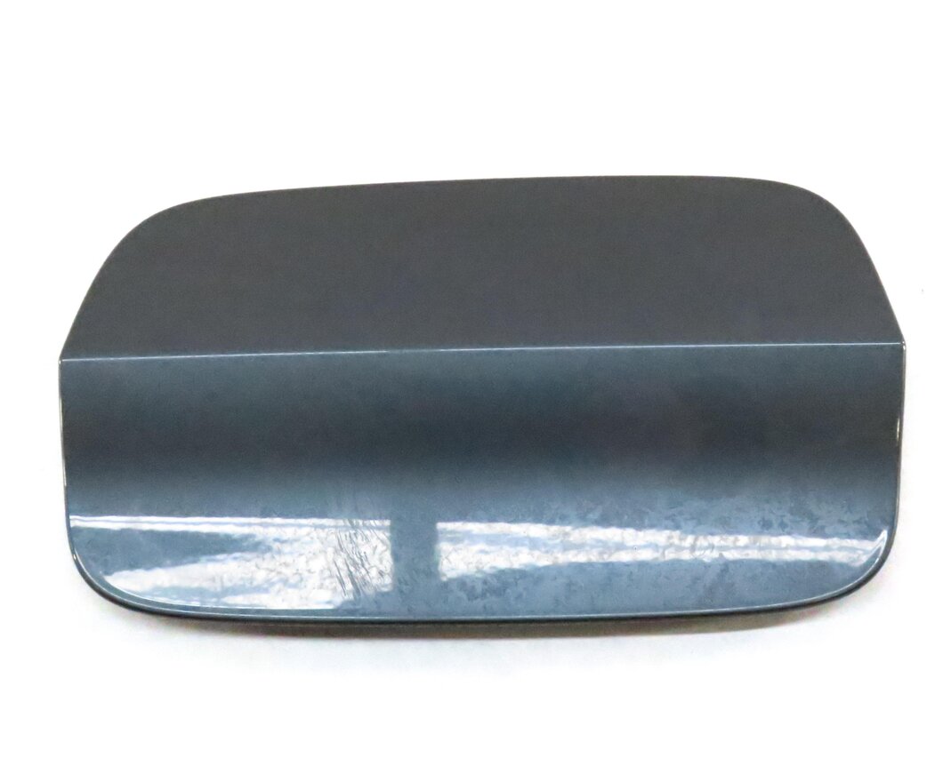 Thumbnail 3: 2015-2018 AUDI A3 S3 (8V) FUEL TANK DOOR LID COVER TRIM FLAP (MONSOON GRAY 0C)