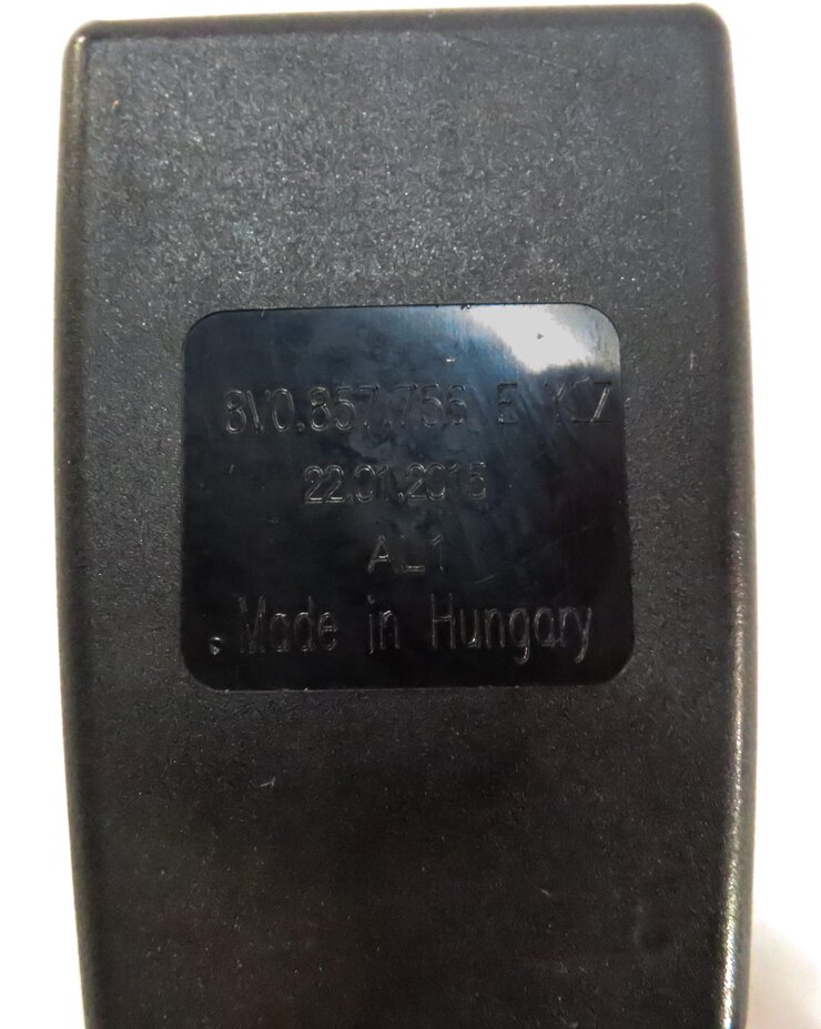 Thumbnail 5: 2015-2018 AUDI A3 S3 RS3 (8V) RIGHT FRONT PASSENGER SEATBELT BUCKLE RECEIVER