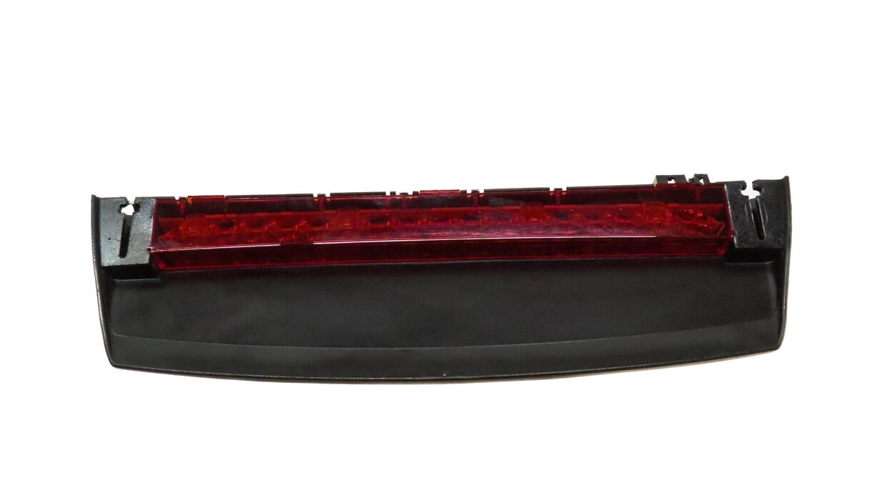 Thumbnail 4: 2015 AUDI A3 (8V) REAR 3rd THIRD BRAKE LIGHT STOP SIGNAL LAMP