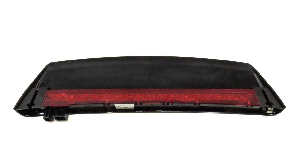 Thumbnail 5: 2015 AUDI A3 (8V) REAR 3rd THIRD BRAKE LIGHT STOP SIGNAL LAMP