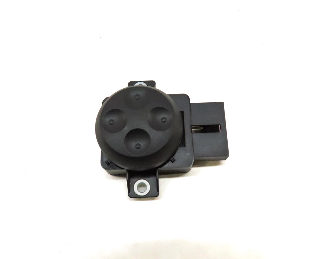 Thumbnail 3: 2015 AUDI A3 (8V) FRONT LEFT DRIVER SEAT ADJUST ADJUSTMENT SWITCH BUTTON