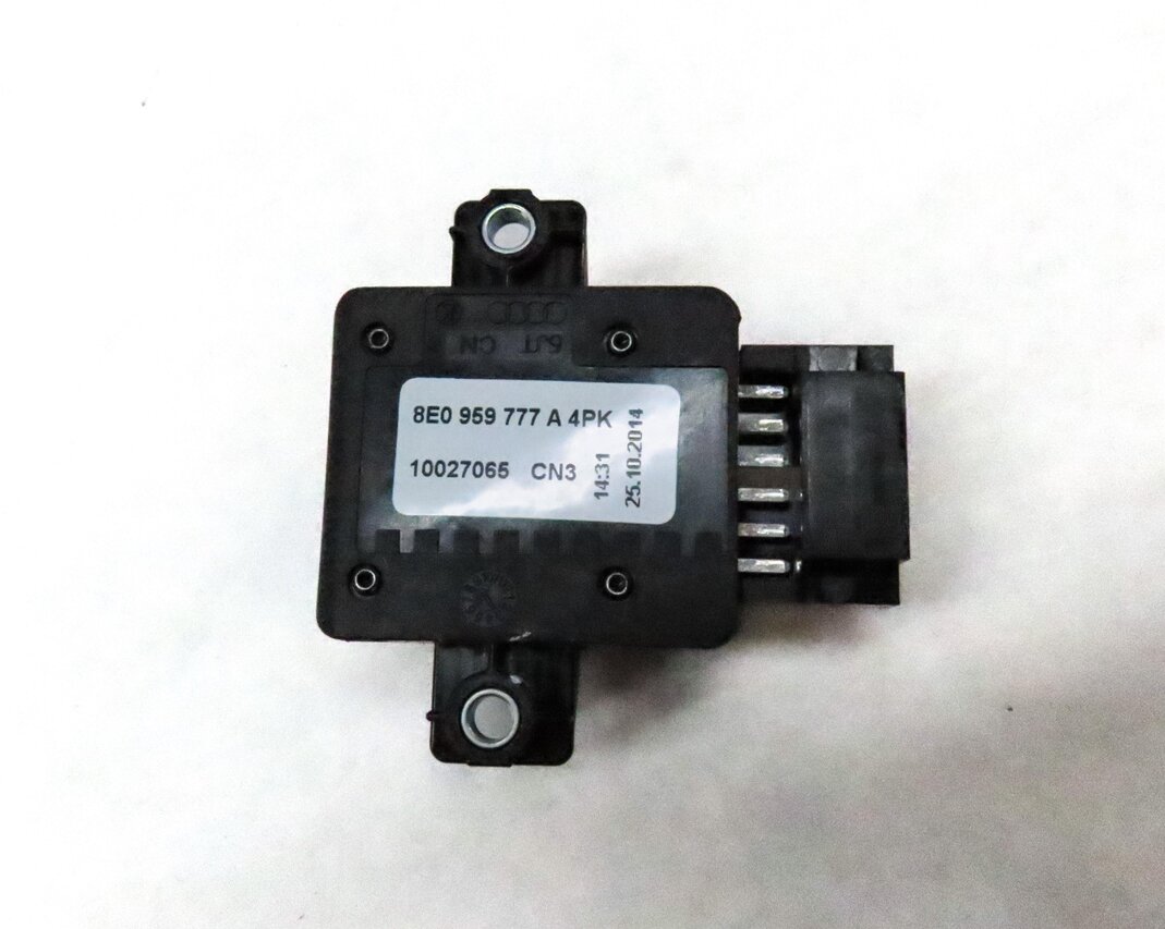 Thumbnail 4: 2015 AUDI A3 (8V) FRONT LEFT DRIVER SEAT ADJUST ADJUSTMENT SWITCH BUTTON