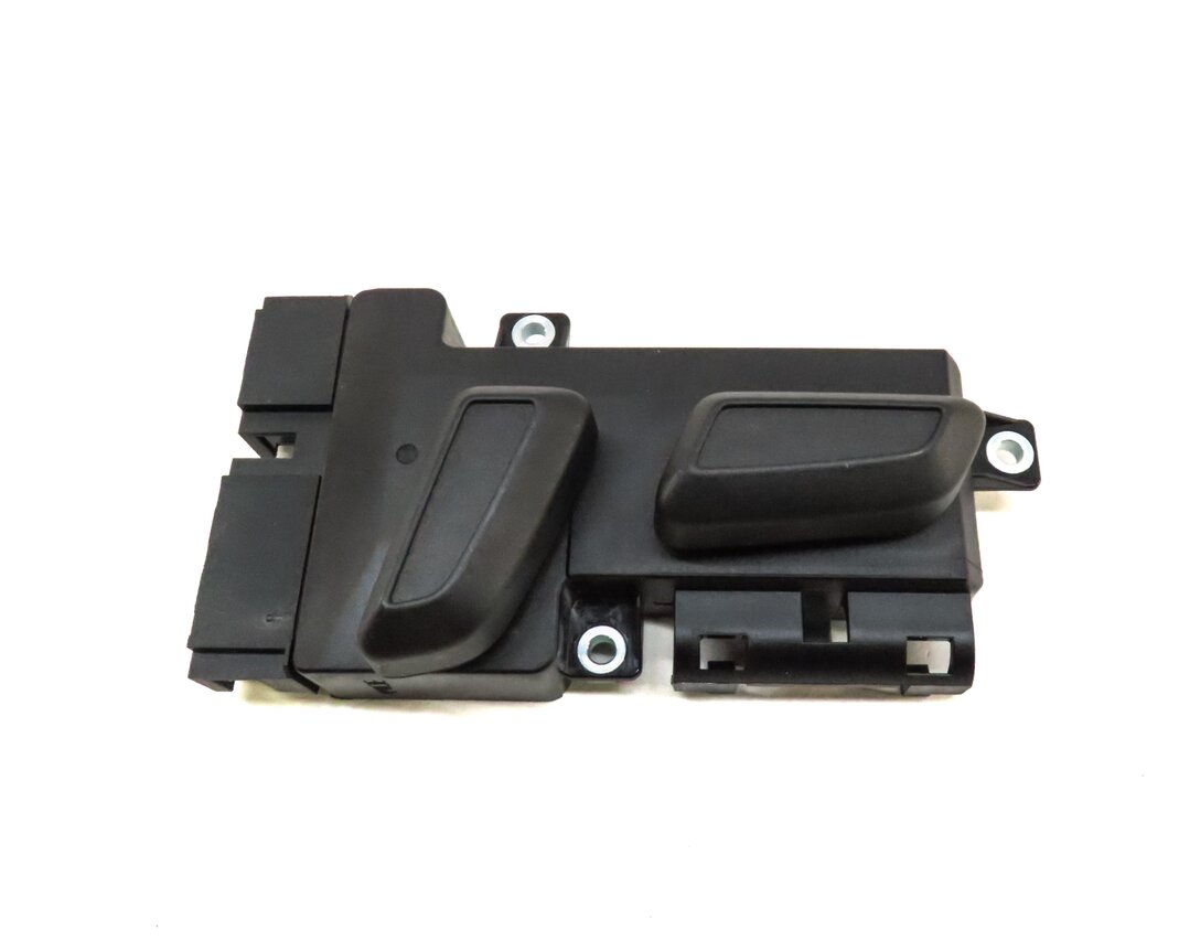 Thumbnail 7: 2015 AUDI A3 (8V) FRONT LEFT DRIVER SEAT ADJUST ADJUSTMENT SWITCH BUTTON