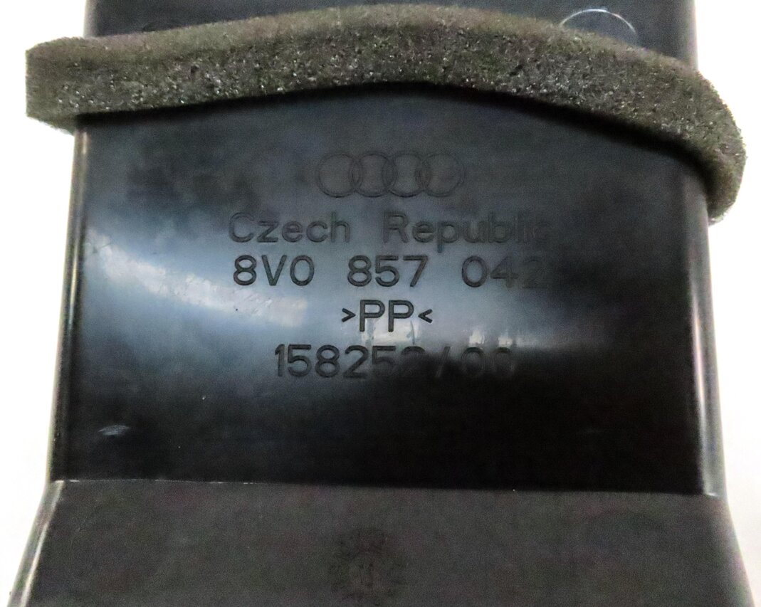 Thumbnail 6: 2015 AUDI A3 (8V) REAR CENTER CONSOLE HEATER A/C AIR VENT