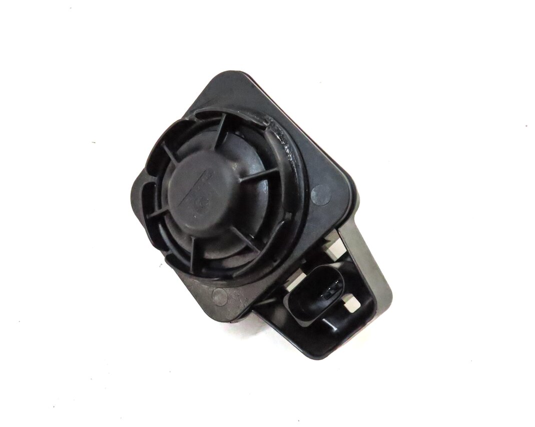 2015 AUDI A3 (8V) EMERGENCY ANTI THEFT ALARM SIREN HORN SPEAKER