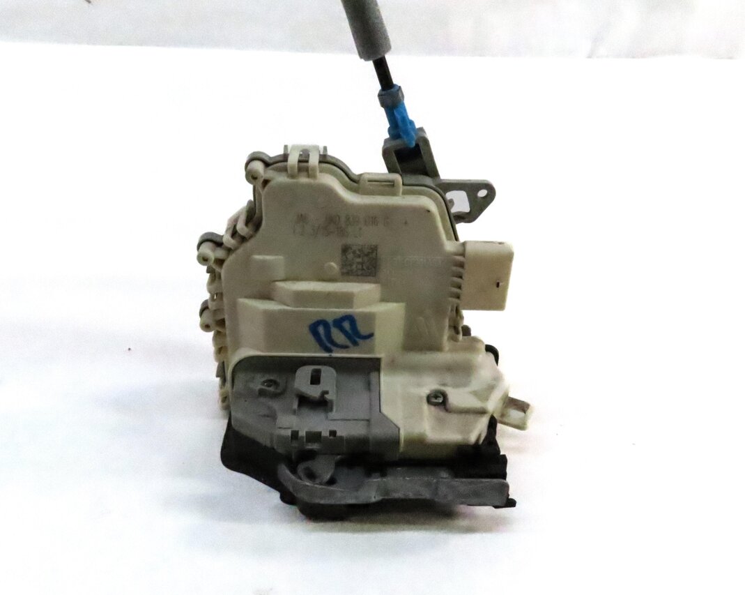 Thumbnail 3: 10-18 AUDI A3 A4 A8 Q3 Q5 S3 S4 SQ5 S8 (B8 D4 4H 8K 8R 8V) RIGHT REAR DOOR LATCH