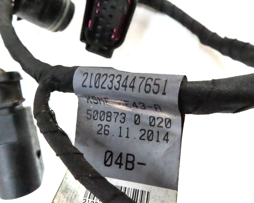 Thumbnail 4: 2015 AUDI A3 (8V) REAR PDC PARK ASSIST SENSOR SET w/ HARNESS (MONSOON GRAY 0C)