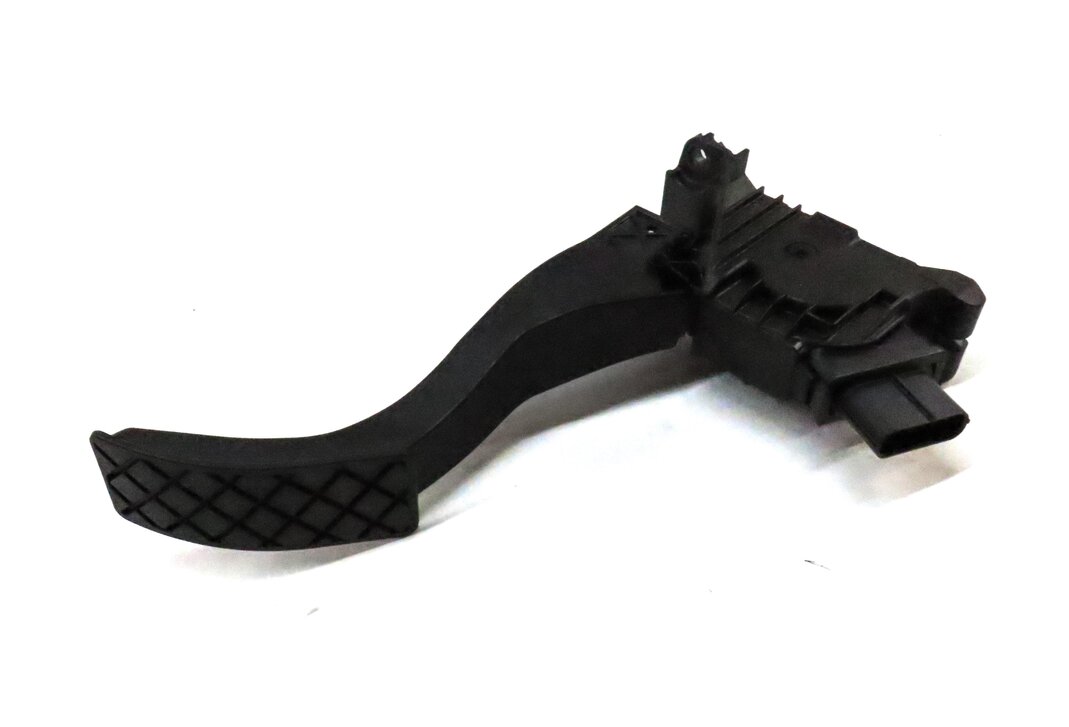 2015 AUDI A3 (8V) GAS PEDAL FUEL THROTTLE ACCELERATOR PEDAL