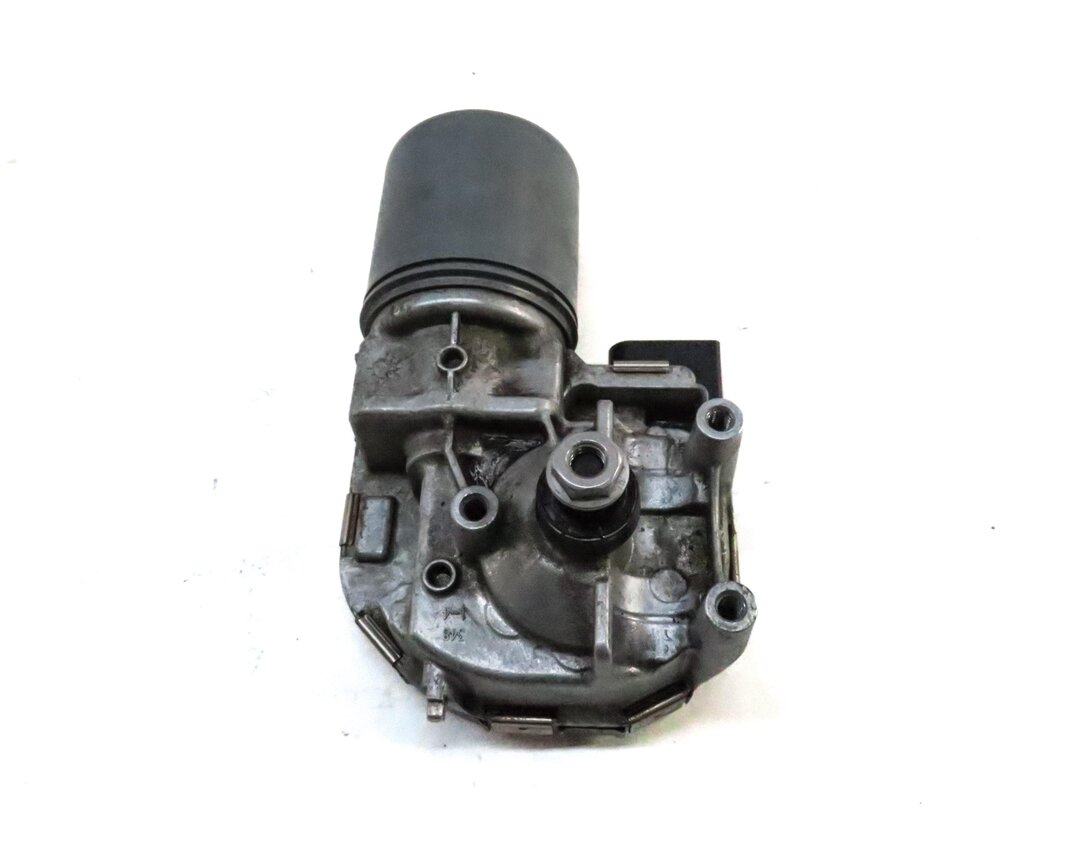 Thumbnail 3: 2015-2018 AUDI A3 S3 RS3 (8V) SEDAN / CONVERTIBLE - FRONT WINDSHIELD WIPER MOTOR