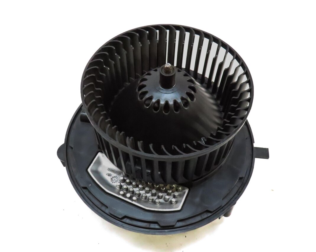 2015-2018 VW GOLF GTI / AUDI A3 S3 RS3 (8V) FRONT HEATER A/C BLOWER FAN MOTOR