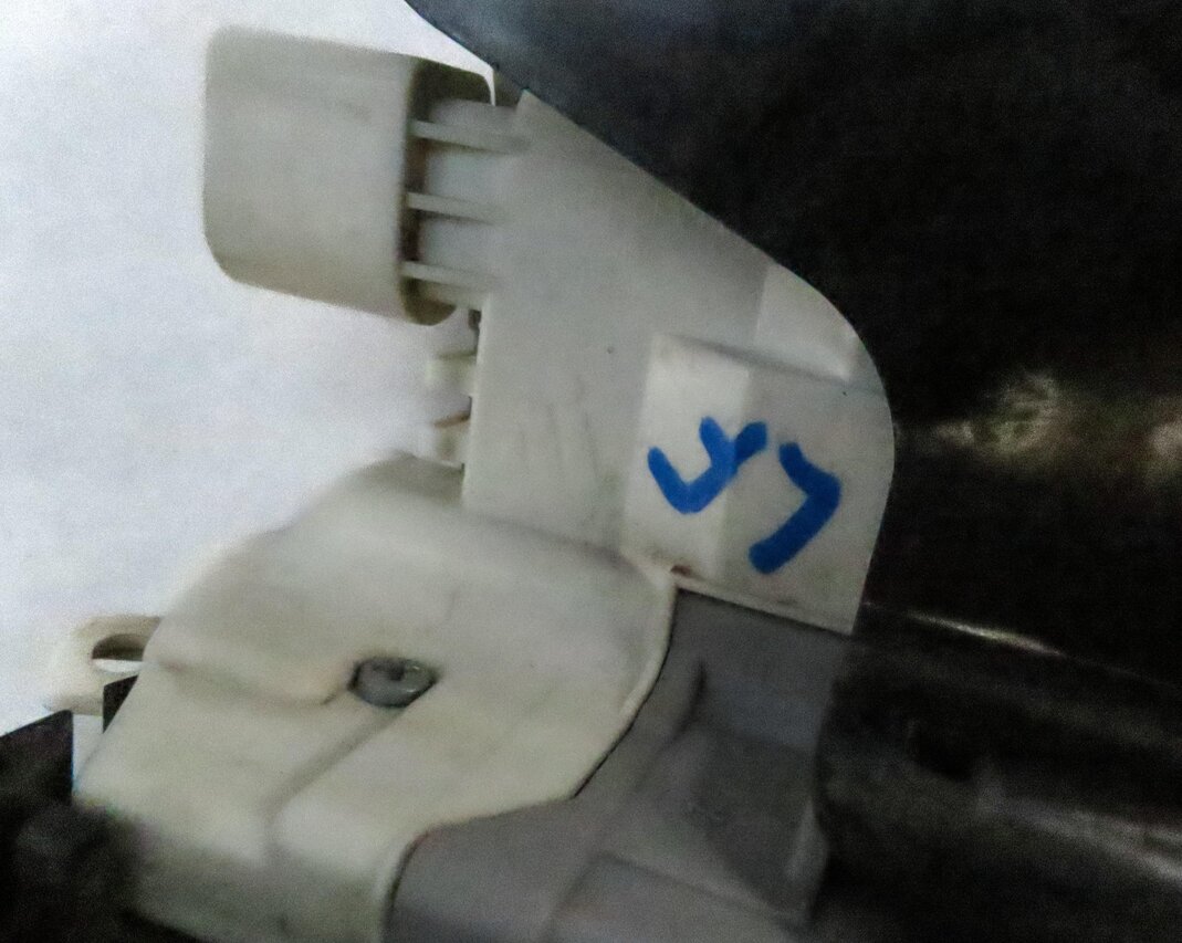 Thumbnail 6: 15-21 AUDI A3 S3 A4 Q5 TT (8V B9 MK3 FY) LEFT FRONT DRIVER DOOR LOCK LATCH