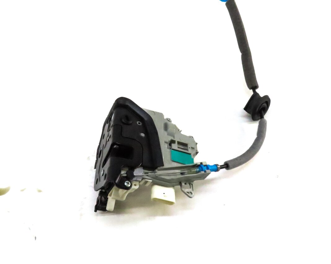 Thumbnail 4: 10-20 VW PORSCHE AUDI A3 A4 A8 S3 S4 Q5 MACAN PANAMERA - LEFT REAR DOOR LATCH