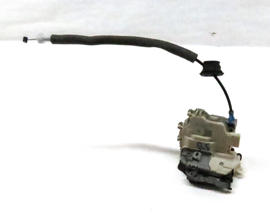 Thumbnail 2: 15-21 AUDI A3 S3 A4 Q5 TT (8V B9 MK3 FY) RIGHT FRONT PASSENGER DOOR LOCK LATCH