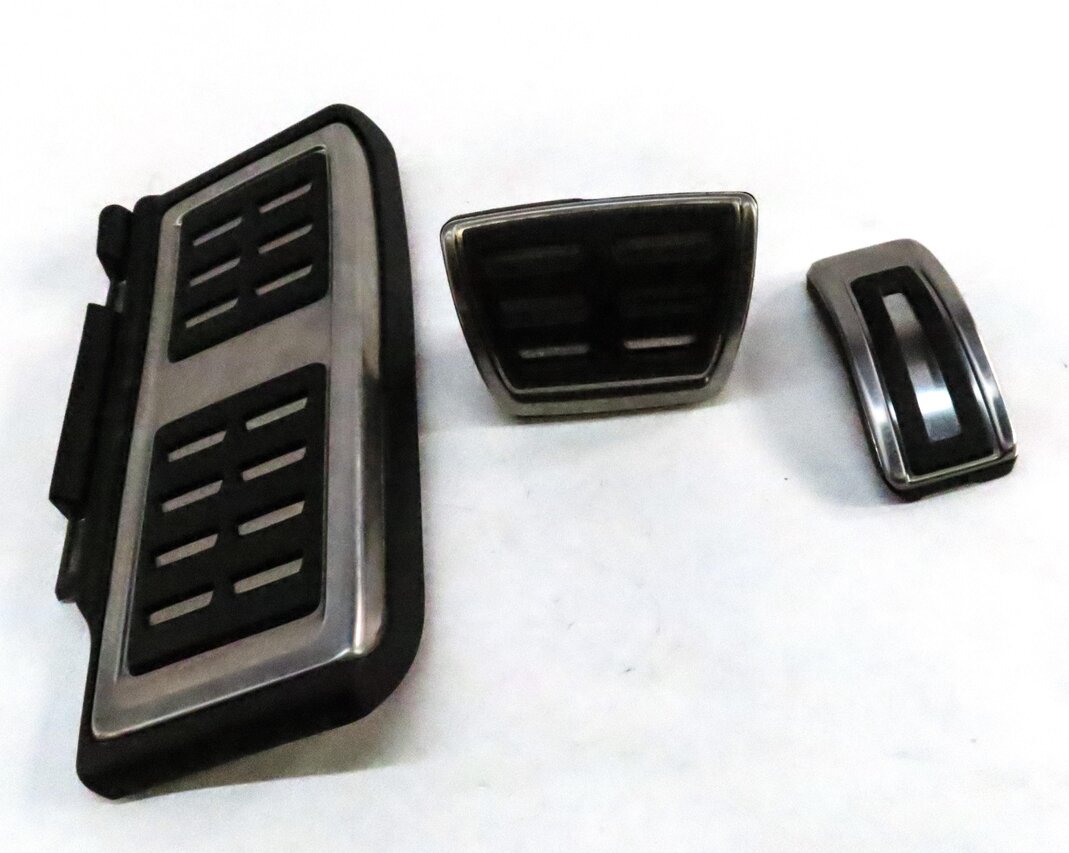Thumbnail 3: 2015 AUDI A3 (8V) BRAKE PEDAL GAS PEDAL DEAD PEDAL TRIM COVER SET