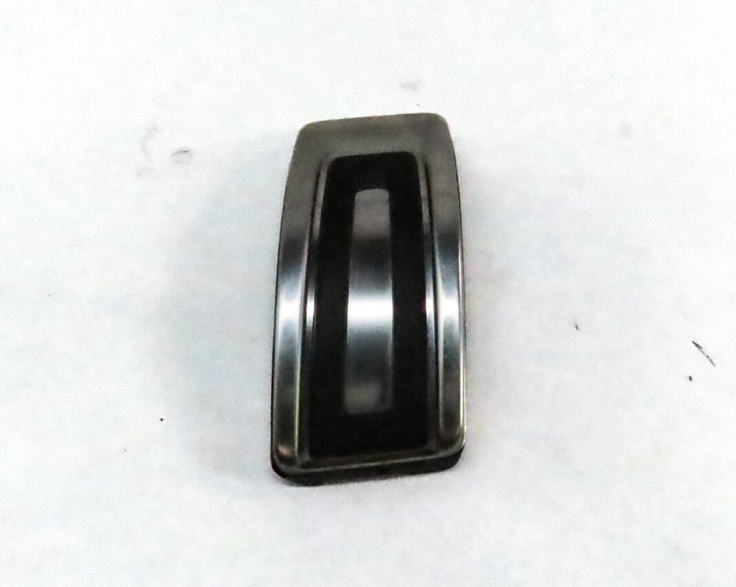 Thumbnail 4: 2015 AUDI A3 (8V) BRAKE PEDAL GAS PEDAL DEAD PEDAL TRIM COVER SET