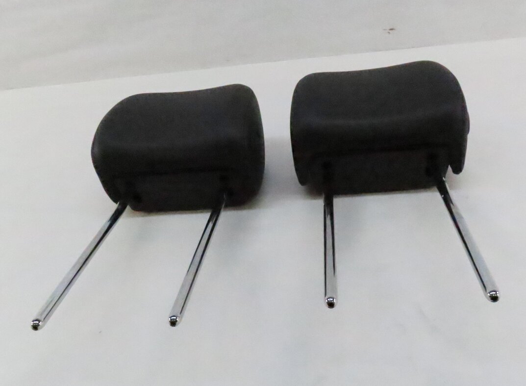 Thumbnail 2: 2015-2020 AUDI A3 S3 (8V) FRONT LEFT & RIGHT SEAT HEADREST SET-2 (BLACK)