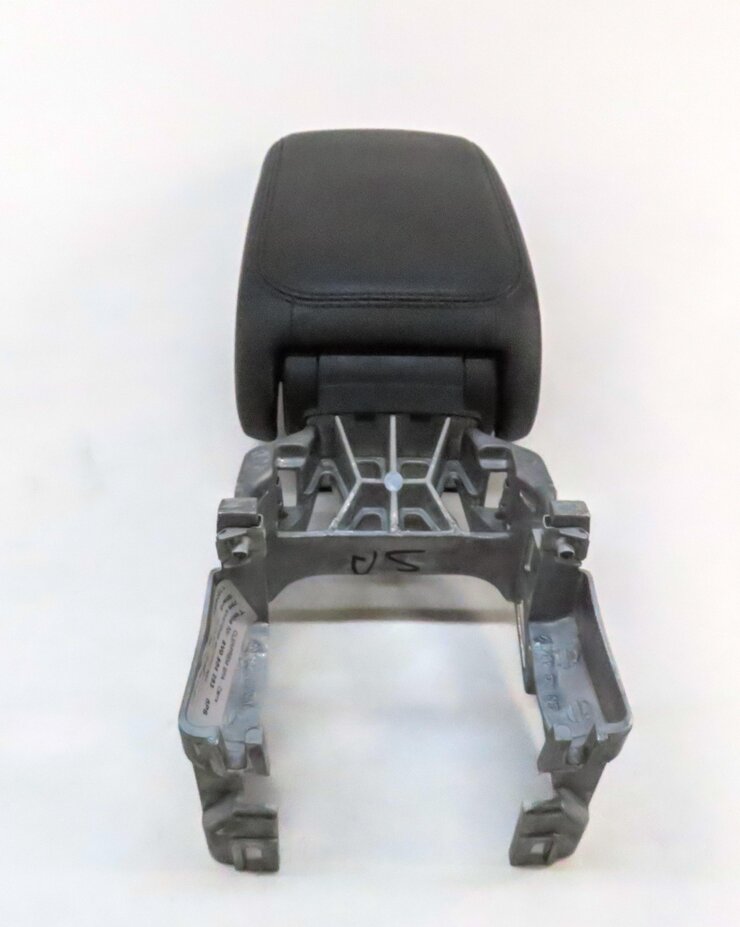 Thumbnail 2: 2015-2019 AUDI A3 S3 RS3 (8V 8VF) FRONT CENTER CONSOLE ARMREST LID (BLACK)