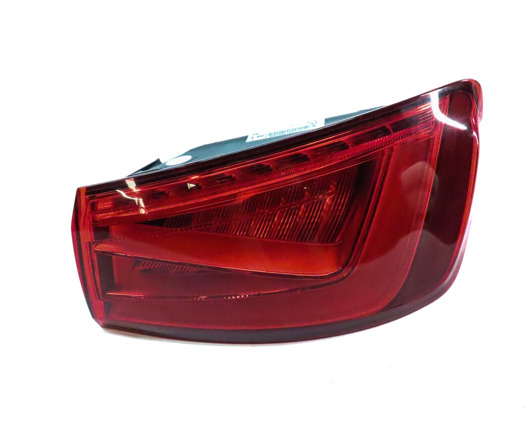 Thumbnail 3: 15-16 AUDI A3 S3 (8V) SEDAN / CONVERTIBLE - RIGHT LED TAILLIGHT BRAKE LIGHT LAMP