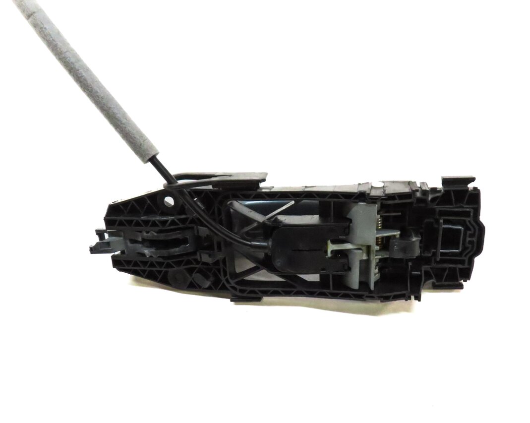 Thumbnail 4: 15-19 AUDI A3 S3 RS3 TT (8V MK3) LEFT FRONT DRIVER EXTERIOR DOOR HANDLE (GRAY)
