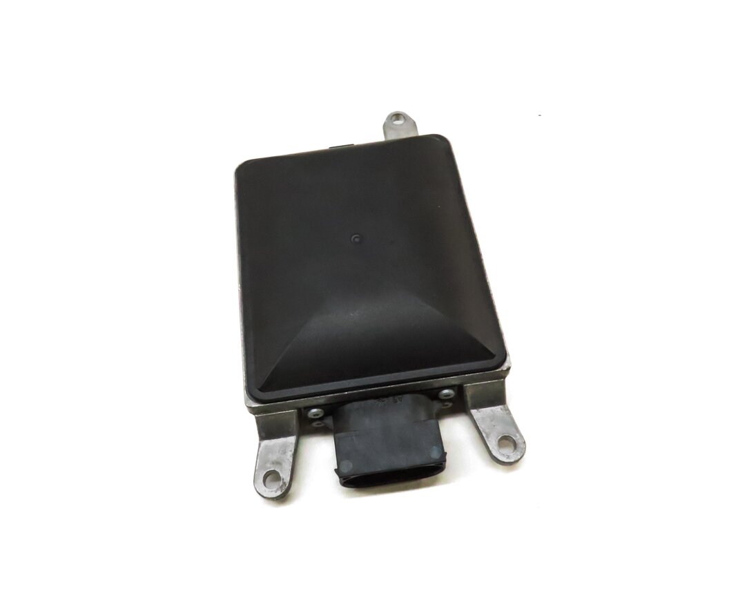 2015-2016 AUDI A3 S3 (8V) BLIND SPOT RADAR SENSOR MODULE (MASTER)