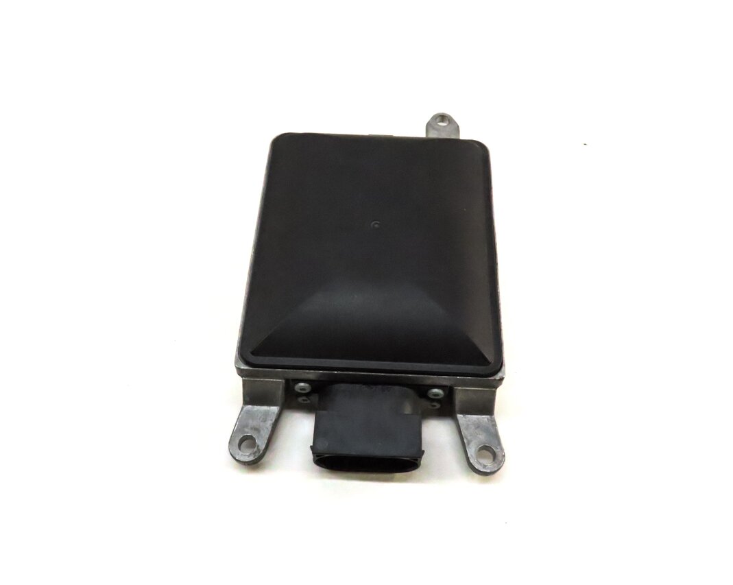 Thumbnail 2: 2015-2016 AUDI A3 S3 (8V) BLIND SPOT RADAR SENSOR MODULE (MASTER)