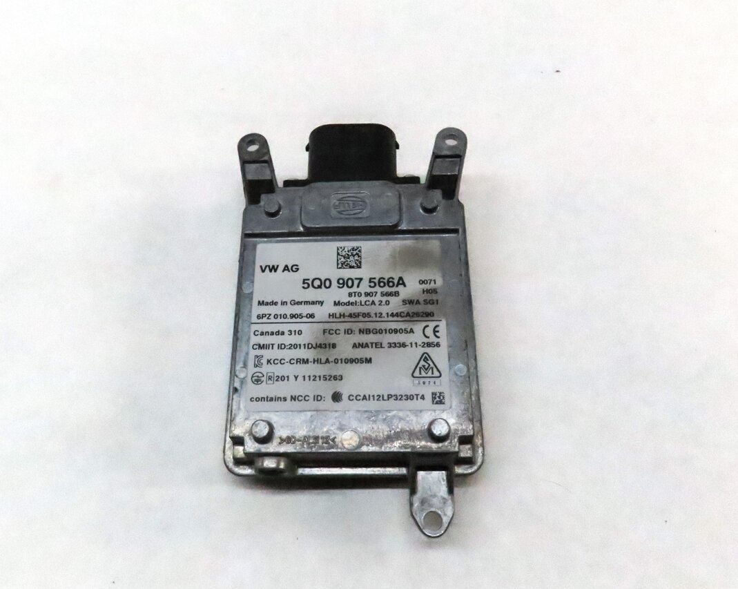 Thumbnail 4: 2015-2016 AUDI A3 S3 (8V) BLIND SPOT RADAR SENSOR MODULE (MASTER)