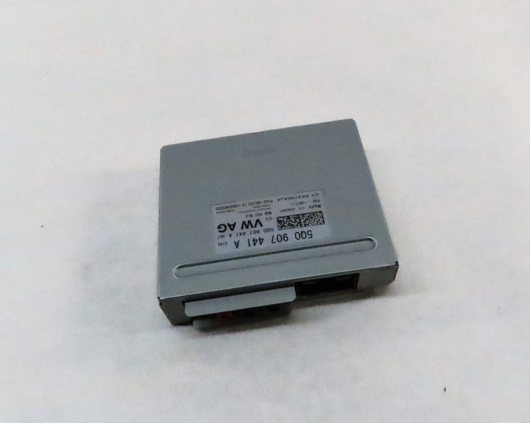 15-18 AUDI A3 S3 RS3 (8V) DRIVER ASSIST REARVIEW BACKUP CAMERA CONTROL MODULE
