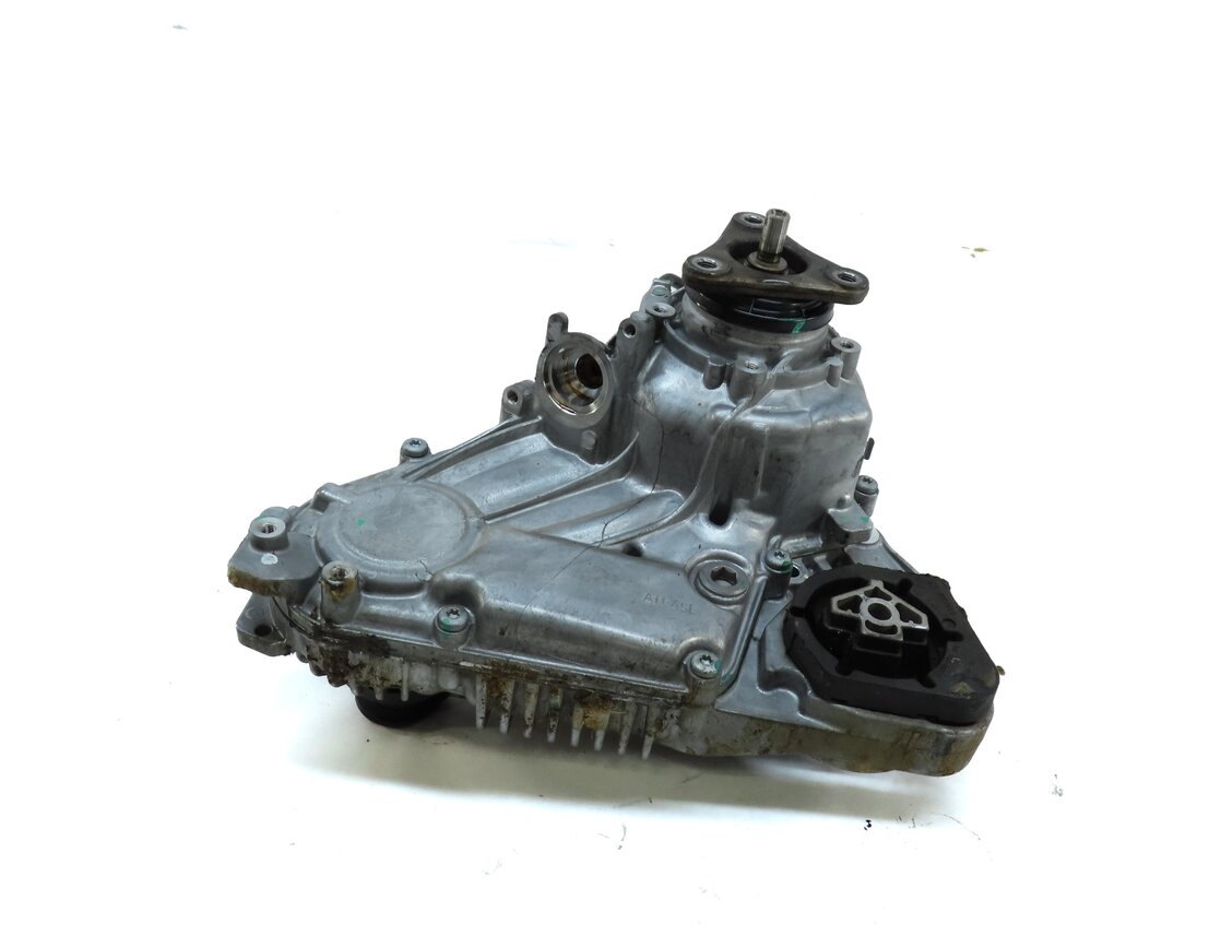 12-18 BMW X3 X4 X5 X6 (F15 F16 F25 F26) 2.0L / 3.0D / 3.0L FRONT TRANSFER CASE