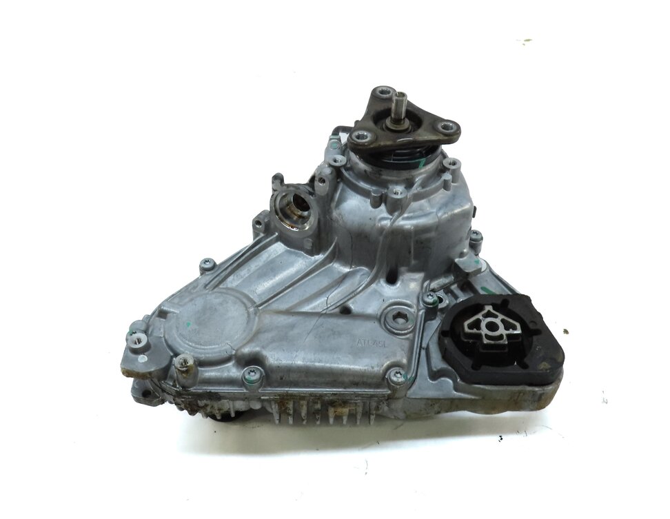Thumbnail 2: 12-18 BMW X3 X4 X5 X6 (F15 F16 F25 F26) 2.0L / 3.0D / 3.0L FRONT TRANSFER CASE