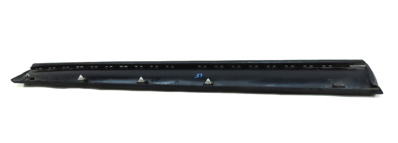 Thumbnail 5: 2014 BMW X3 (F25) FRONT LEFT DRIVER OUTSIDE DOOR TRIM PANEL (BLACK) 51137205779