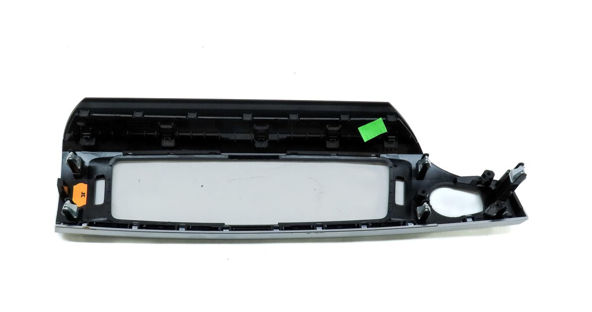 Thumbnail 4: 2014 BMW X3 (F25) FRONT CENTER DASH DASHBOARD TRIM PANEL (BLACK & SILVER)