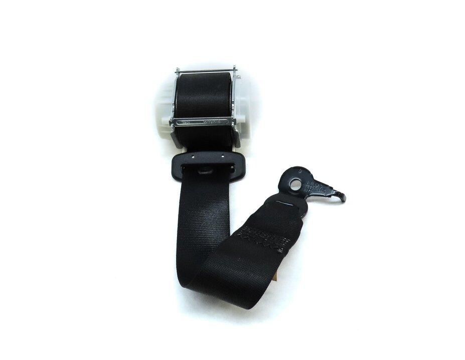 Thumbnail 2: 2014 BMW X3 (F25) REAR CENTER SEATBELT SEAT BELT RETRACTOR (BLACK)