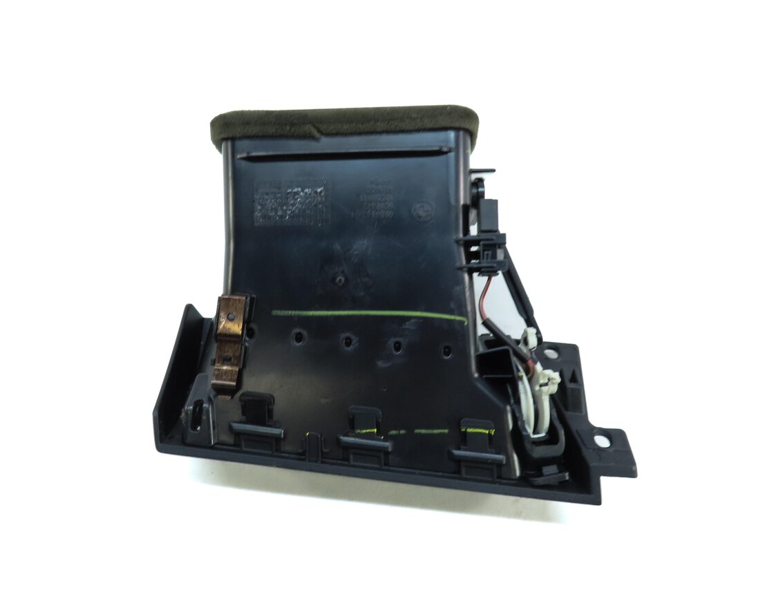 Thumbnail 4: 2014 BMW X3 (F25) FRONT RIGHT PASSENGER DASH HVAC A/C HEATER AIR VENT (BLACK)