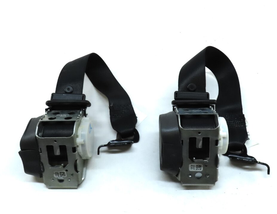 Thumbnail 3: 2014 BMW X3 (F25) REAR LEFT & RIGHT 2ND ROW SEATBELT RETRACTOR SET 2 (BLACK)